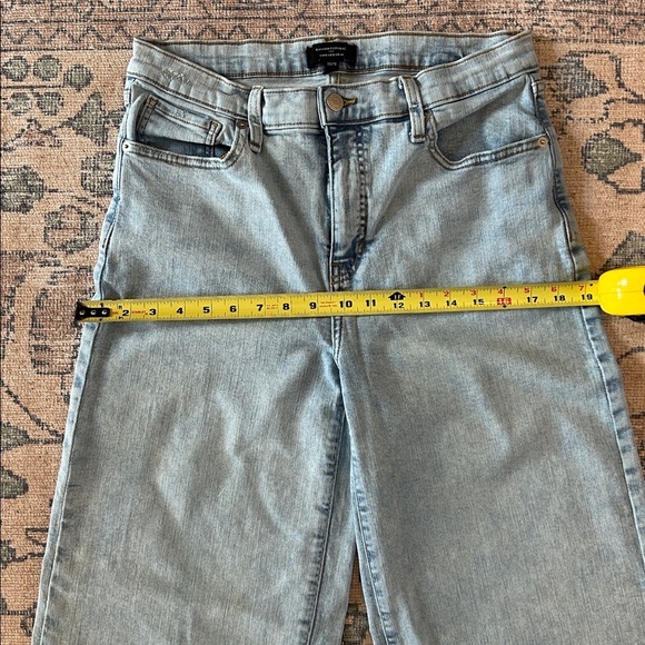 Banana Republic Light BlueWide Leg frayed Cropped jeans size 30/10 EUC - Picture 6 of 8